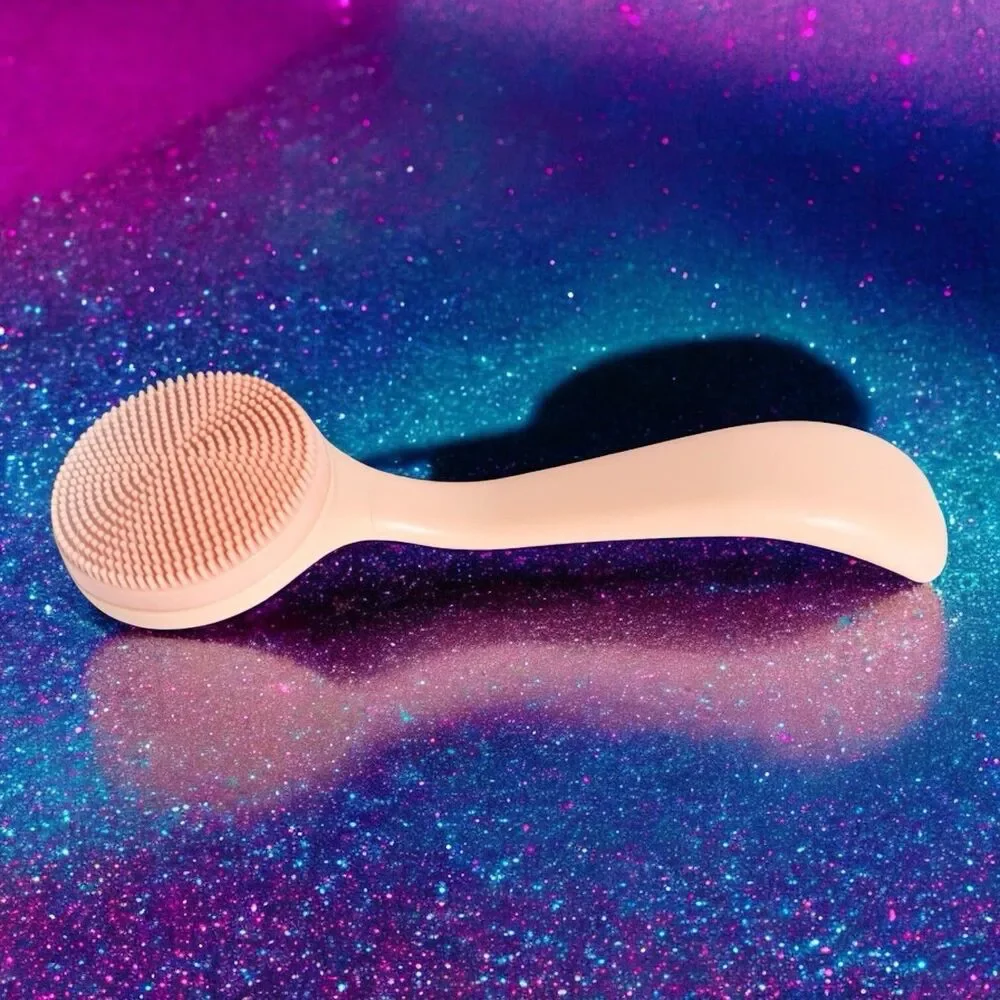 COCUS POCUS Silicon Face Wash Brush Brand New in Package